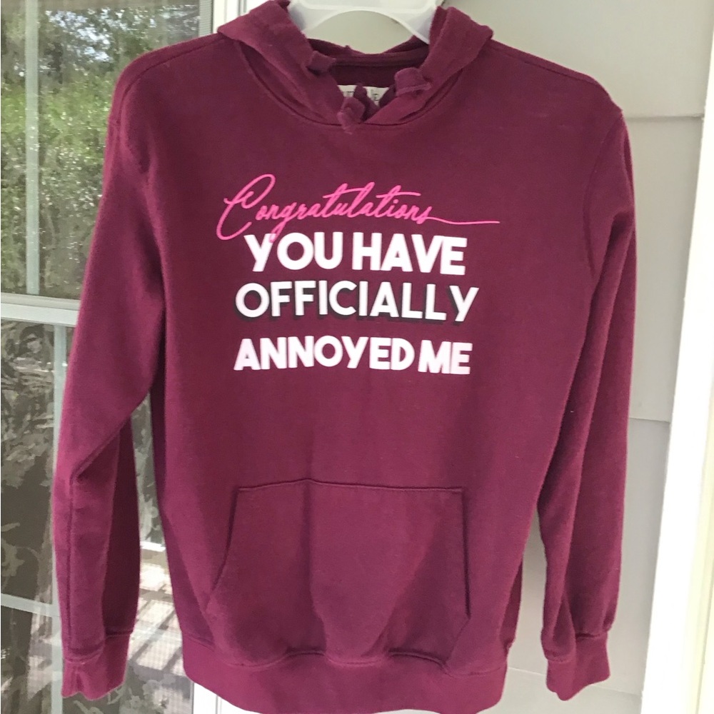 Wound Up Juniors Long Sleeve Graphic hoodie Sweatshirt Burgundy Womens Sz XS GUC - Picture 9 of 12